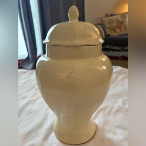 Vintage Cream Covered Ginger Jar Urn w/ Lid Pedestal Base